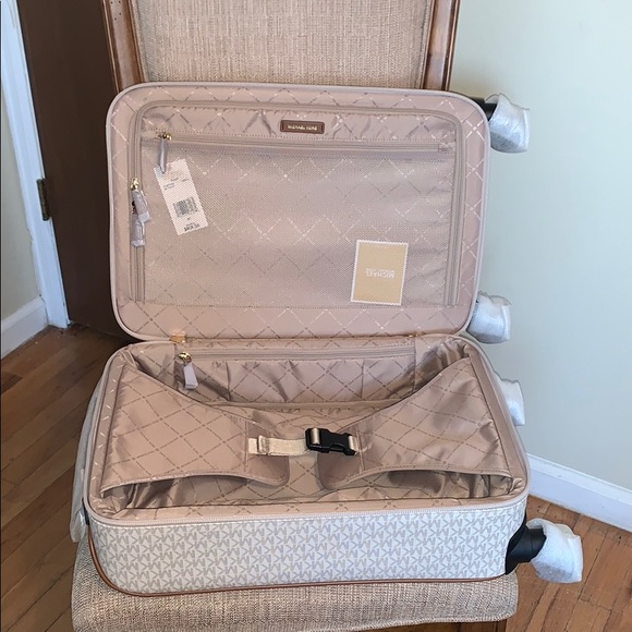 Michael Kors Carry On Luggage Trolley Vanilla - Picture 7 of 12